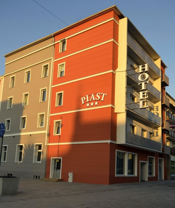 Hotel Piast image 1
